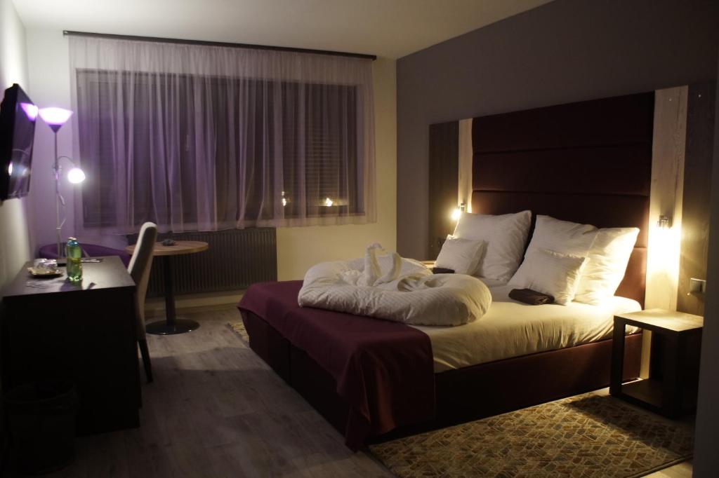 Hotel Fitromax Ajka photo 2