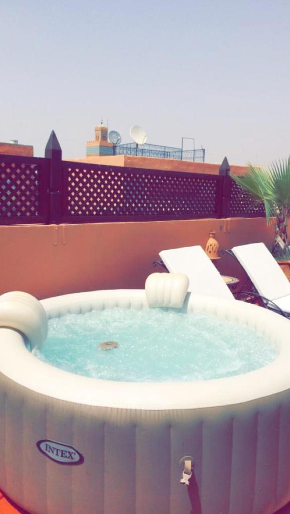 Двухместный (Двухместный номер «Белый» с 1 кроватью), Riad Bjoujna
