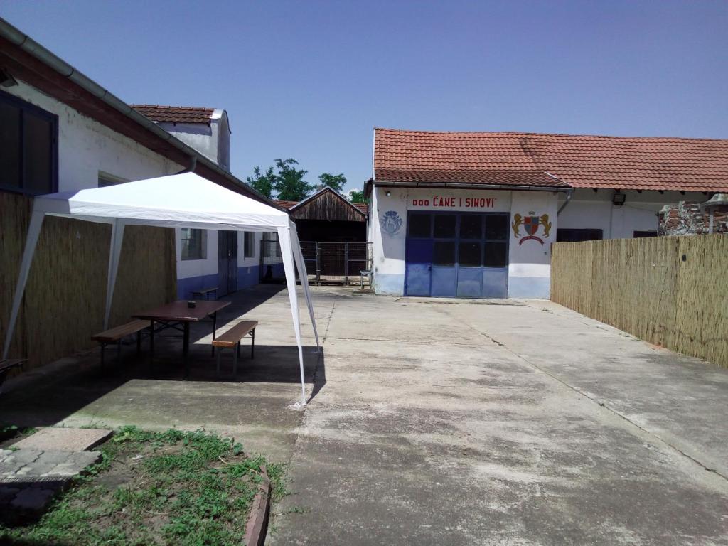 Guest house Ćane Smestaj photo 2