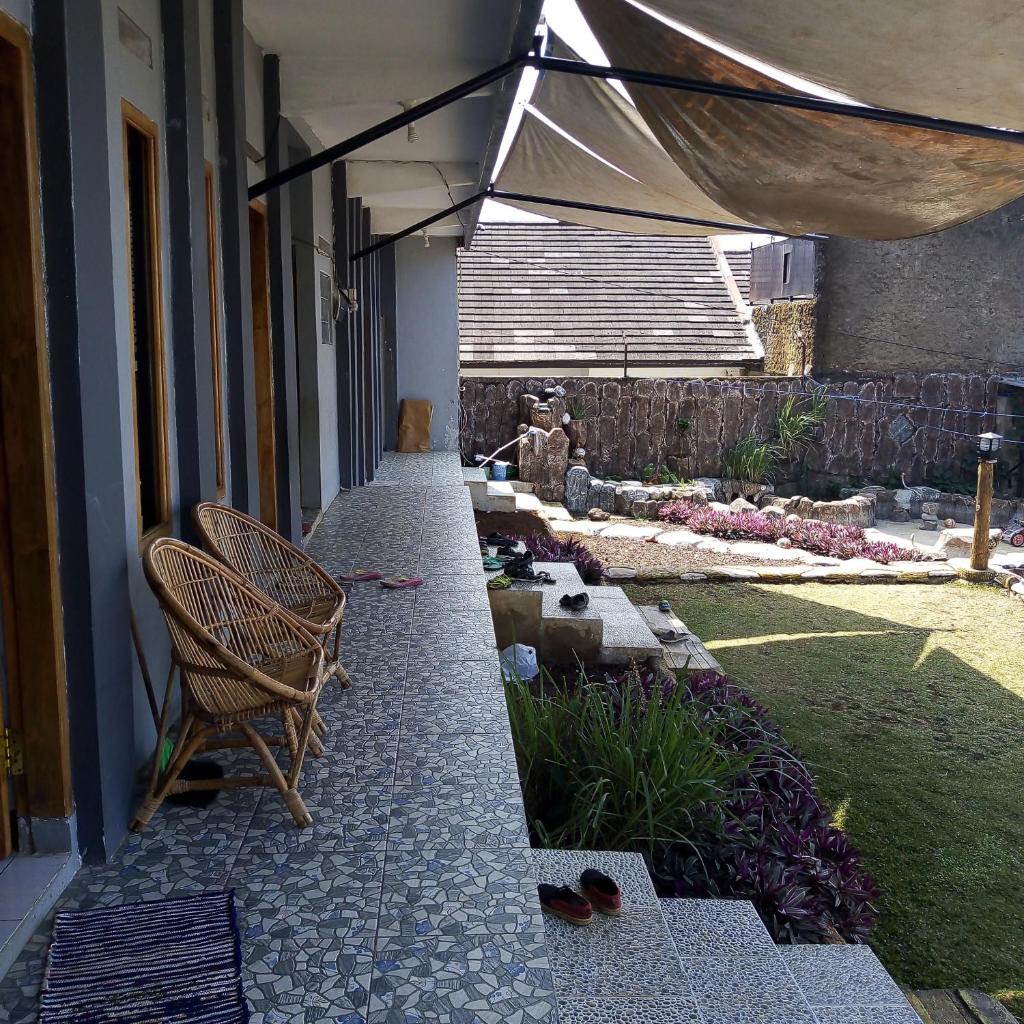 Hazza sharia homestay - Tap to explore photos