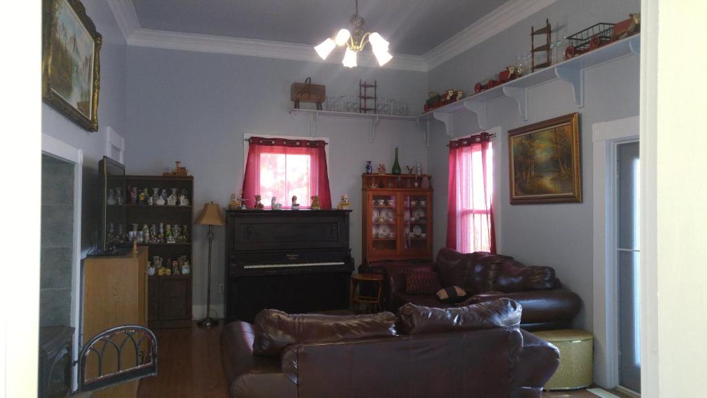 66 Montague House photo 4