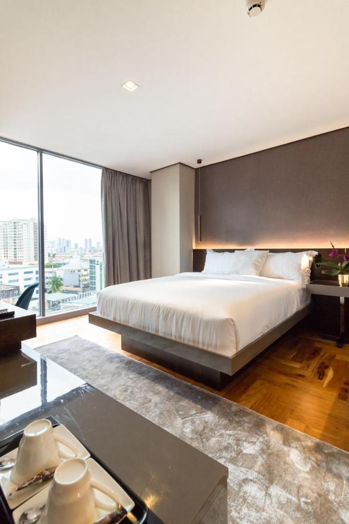 Двухместный (Номер с кроватью размера «king-size»), Ramada Encore by Wyndham Makati
