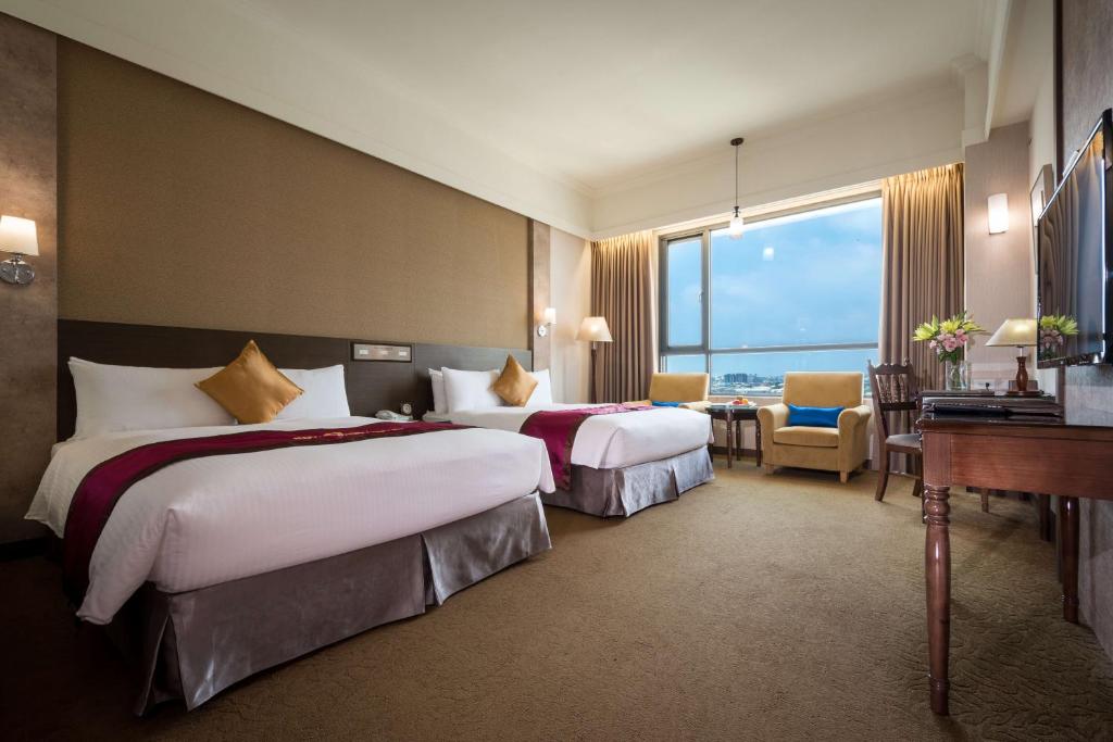 Royal Chiayi Hotel photo 1