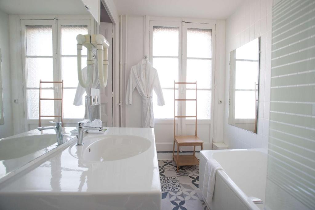 Hôtel Continental Pau Centre photo 3