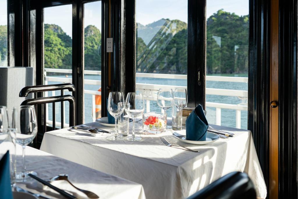 Swan Boutique Cruises