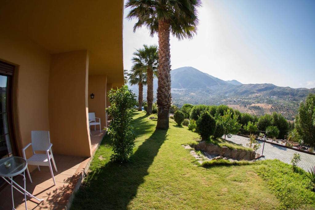 Hotel Cortijo de Salia photo 3