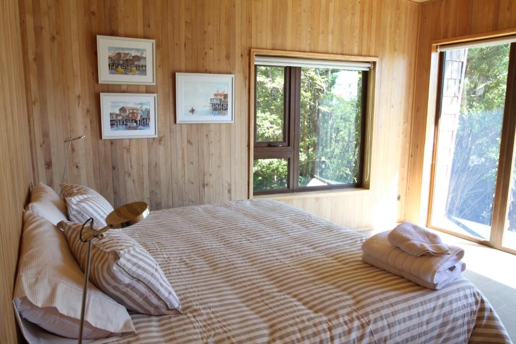 Casas Martín Pescador, Lago Huillinco, Chiloe photo 4