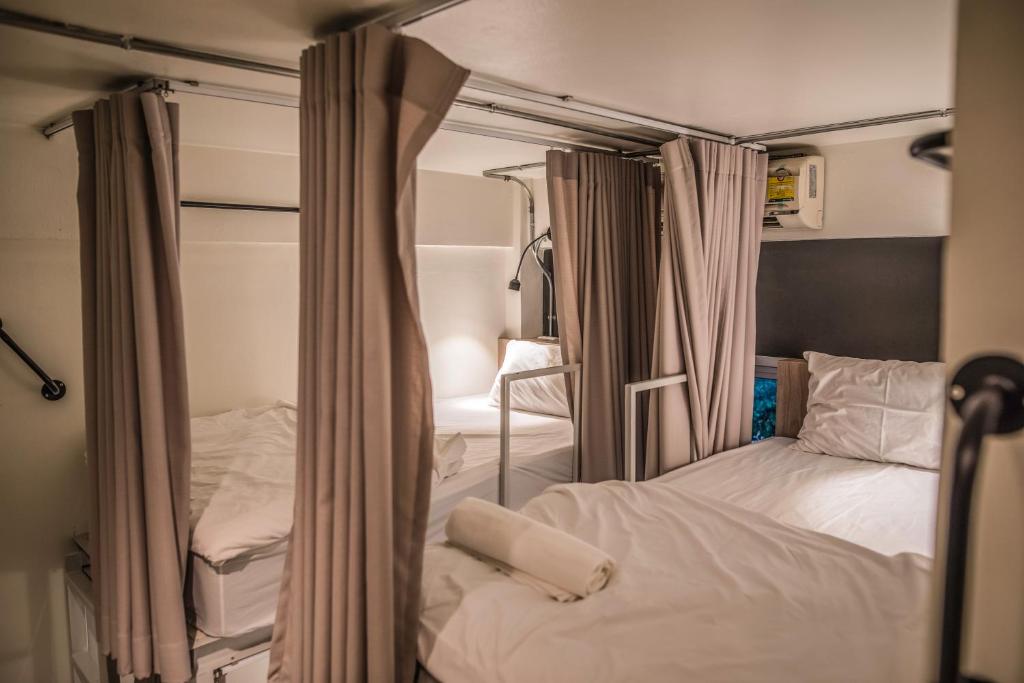 Номер (Кровать в общем 8-местном номере для мужчин и женщин), Jam Hostel Bangkok