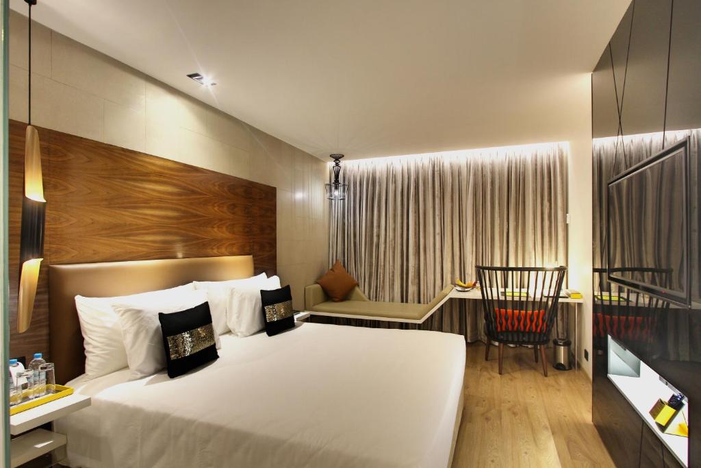 Двухместный (Номер Делюкс, вид на озеро), Radisson Bengaluru City Center