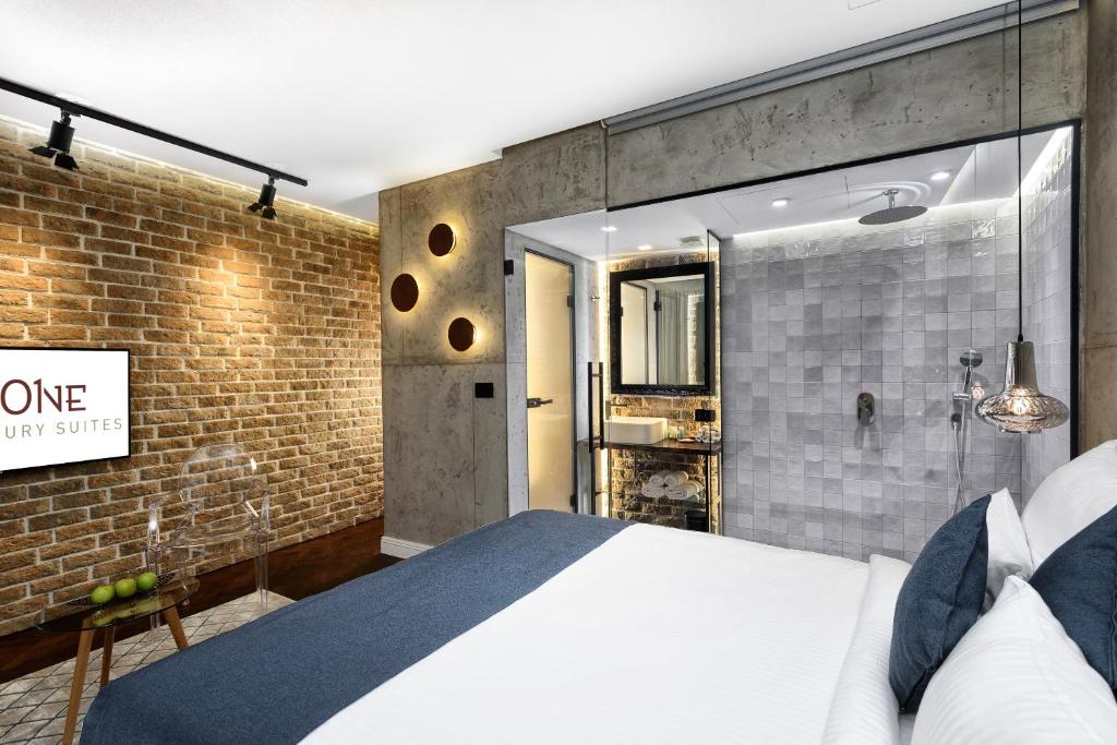 Двухместный (Двухместный номер «Премиум» с 1 кроватью), One Luxury Suites