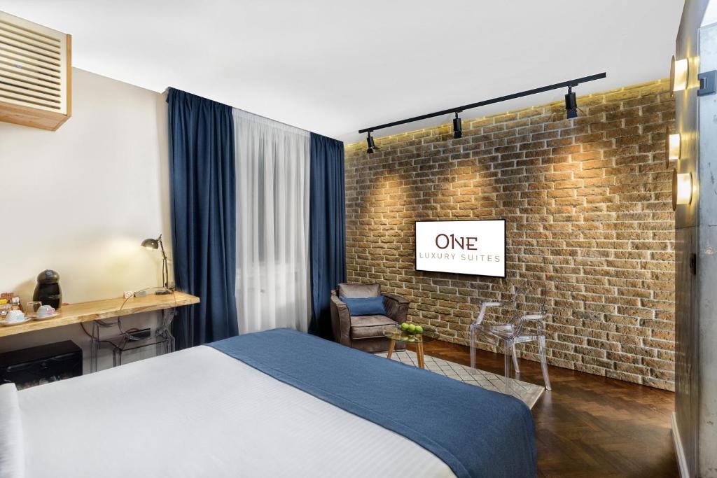 Двухместный (Двухместный номер «Премиум» с 1 кроватью), One Luxury Suites