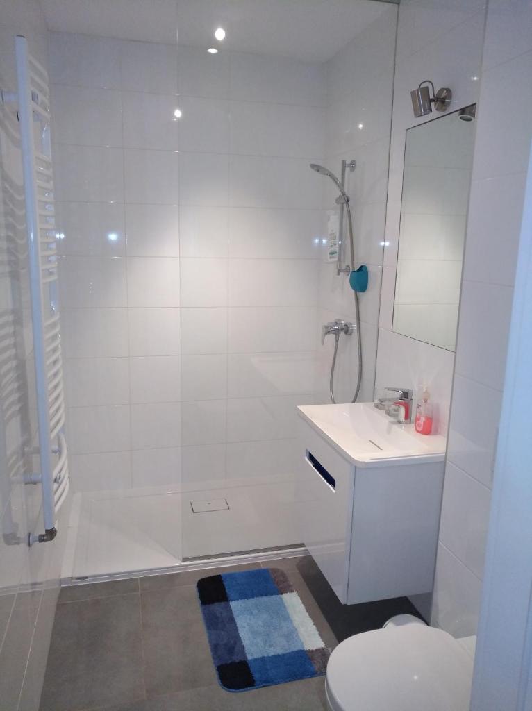Апартаменты (Апартаменты - 1-й этаж), Apartament Cube