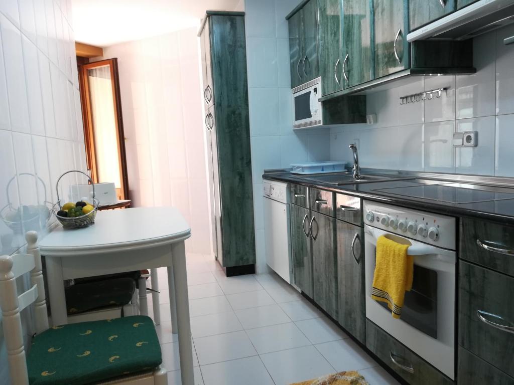 APARTAMENTO "PASEO DEL SAÚCO" photo 3