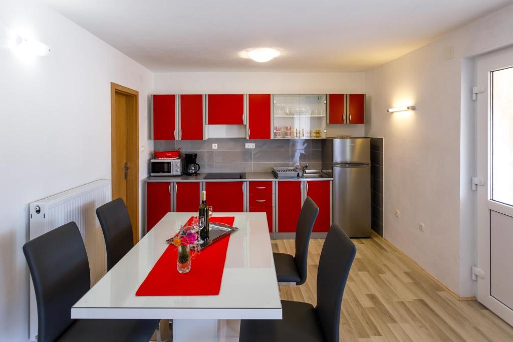 Apartman Dobrila photo 3