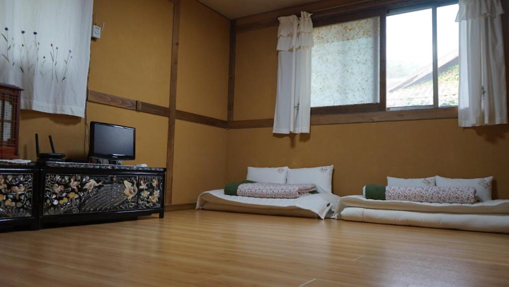 Haengjin Guesthouse photo 4