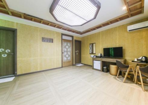 Jeonju Hanok Hotel Kung photo 1