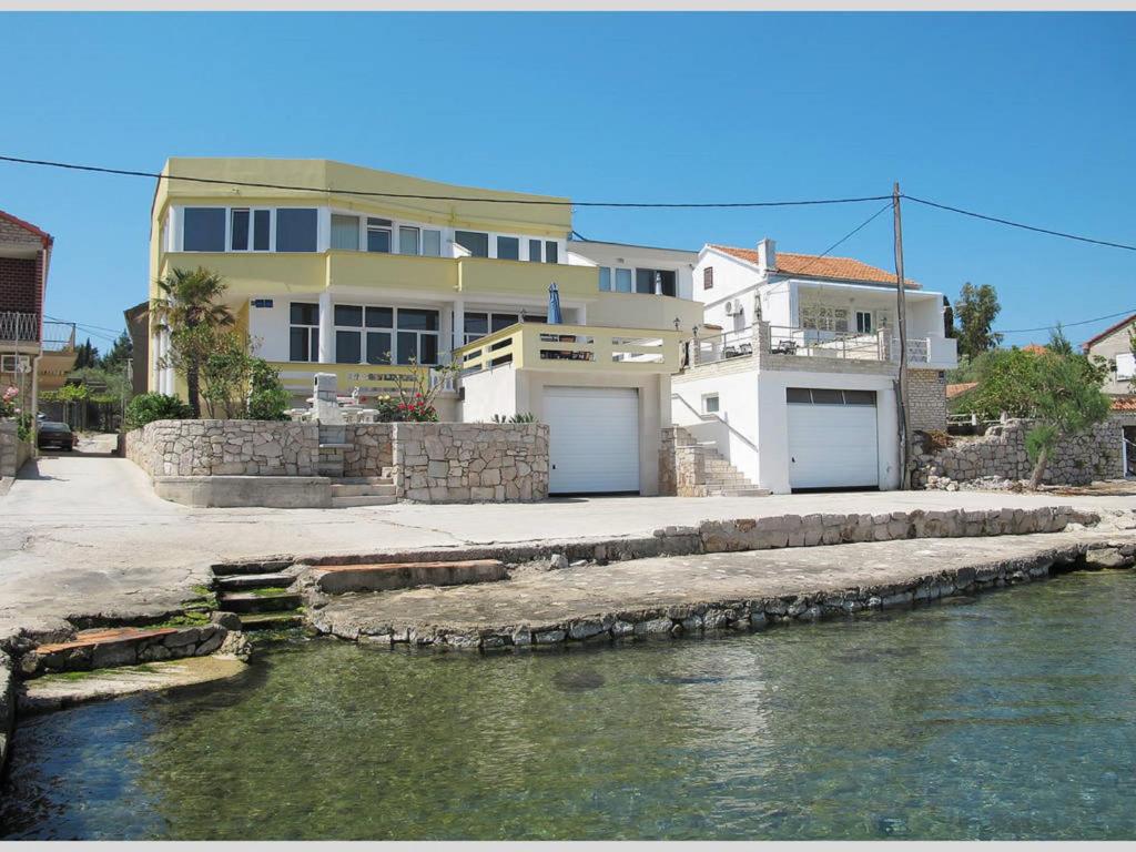 Apartments Nensi