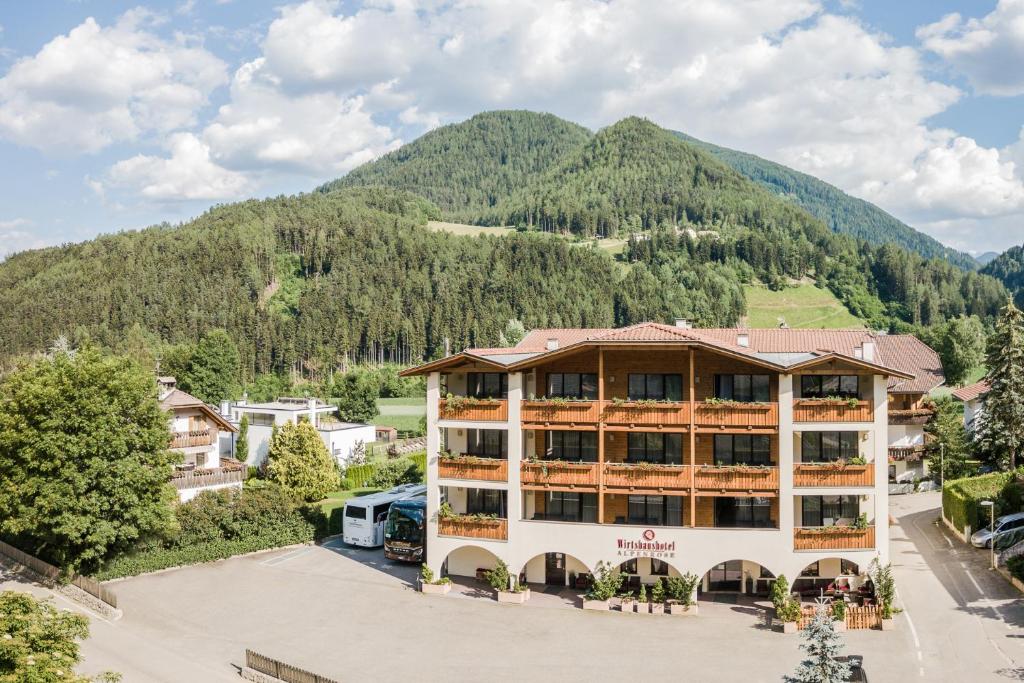 Wirtshaushotel Alpenrose photo 1
