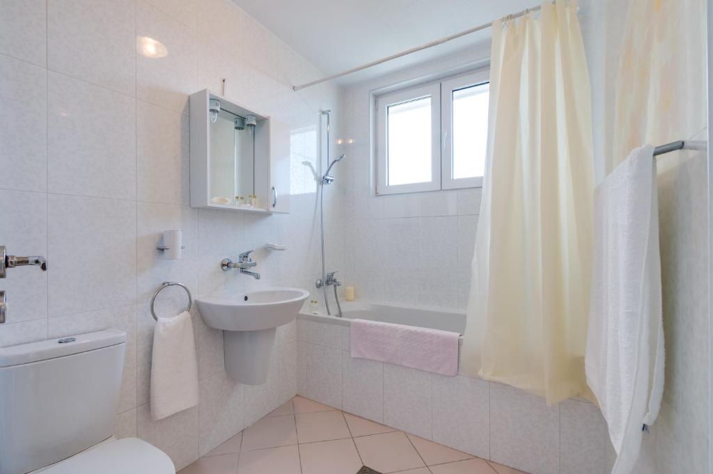 Villa White Dove photo 2