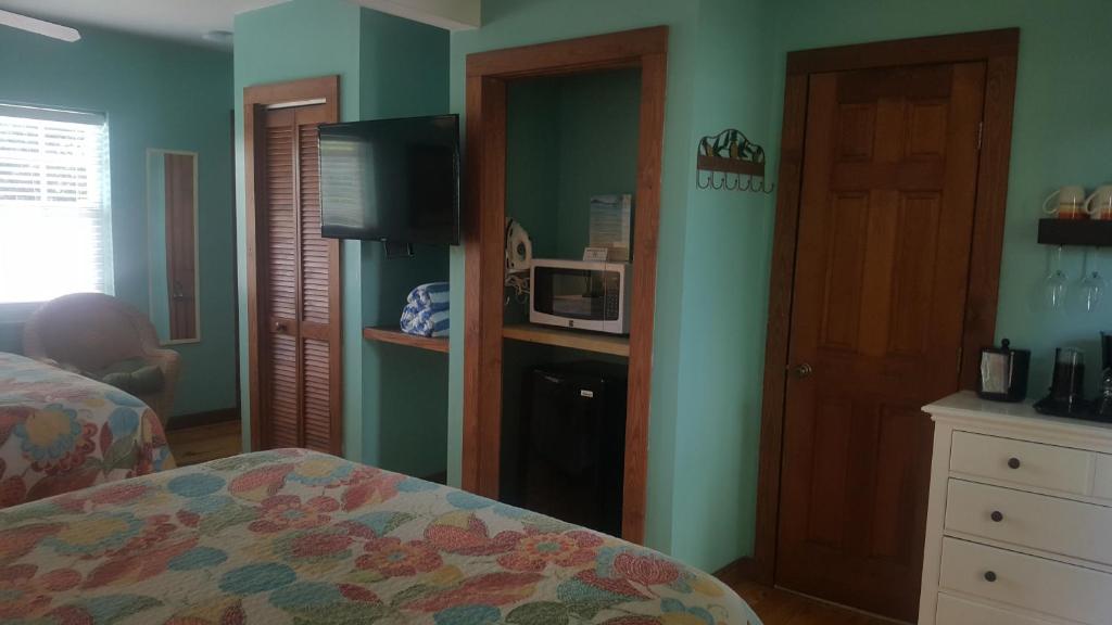 Courtney's Place Historic Cottages & Inns photo 3