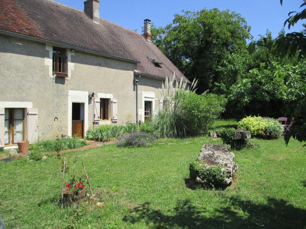 "Le Jardin de Zola", Longère XIXème en BOURGOGNE, grand jardin