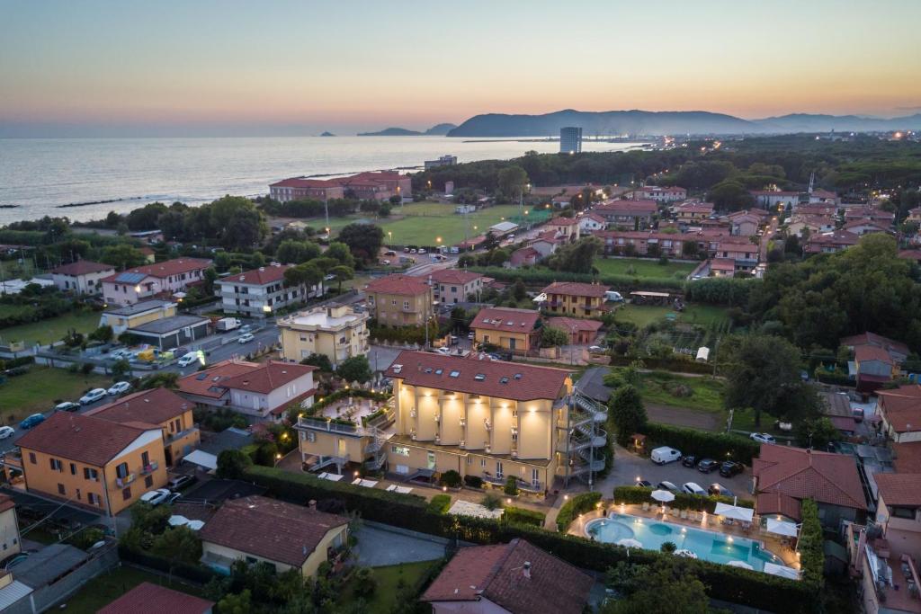 Hotel Villa Tiziana photo 2