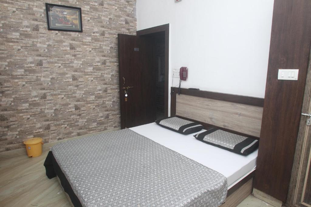 Двухместный (Бюджетный двухместный номер с 1 кроватью), Alakhnanda Guest House