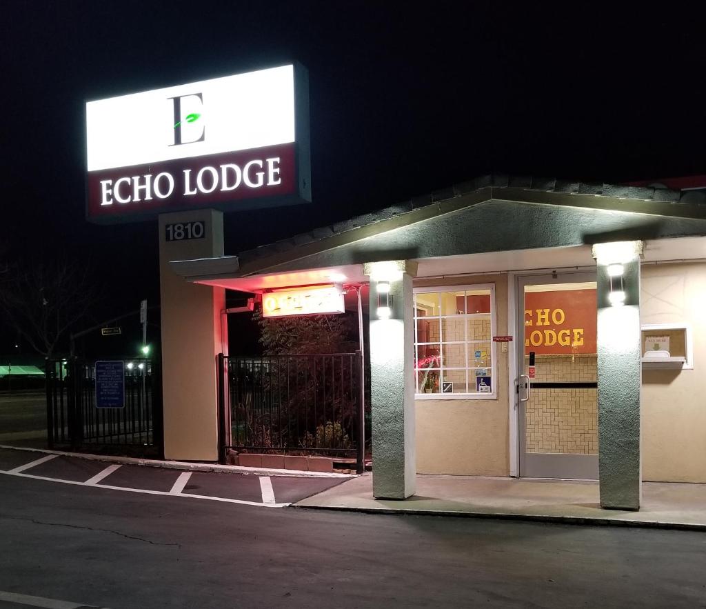 Echo Lodge image