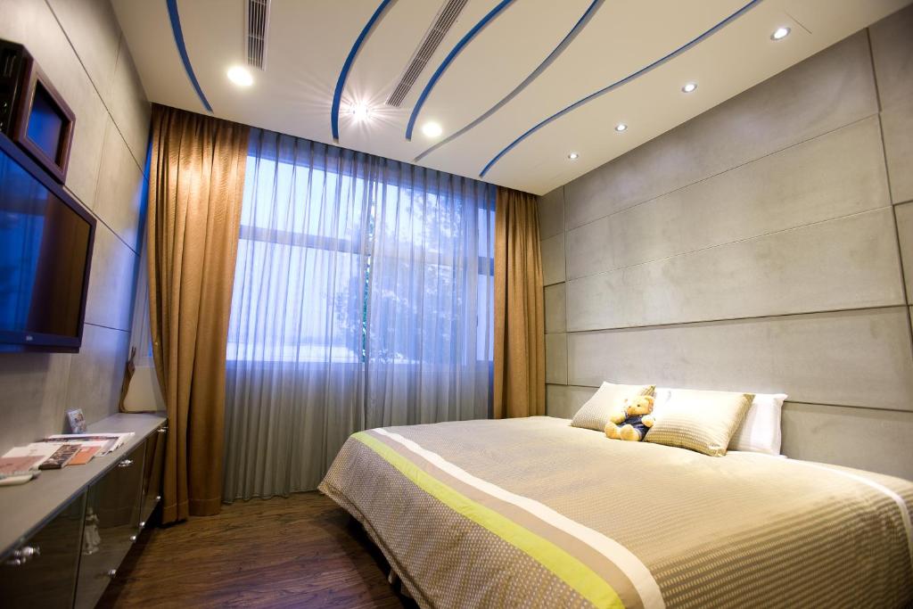 Zhida Craft Service Guest House - Tap to explore photos