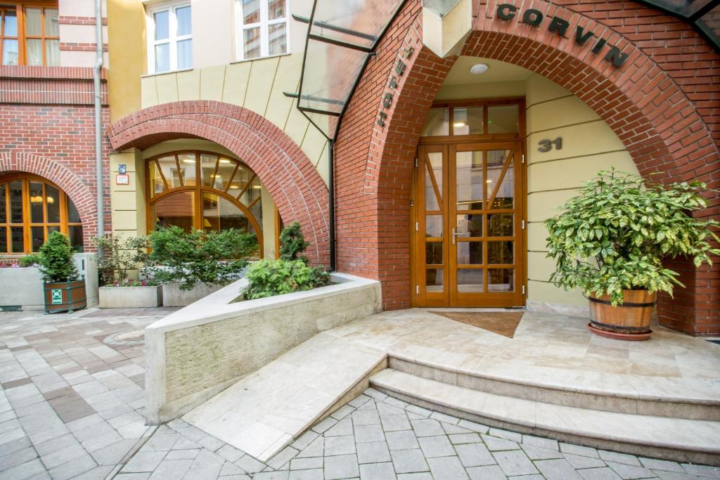 Corvin Hotel Budapest Sissi Wing photo 1