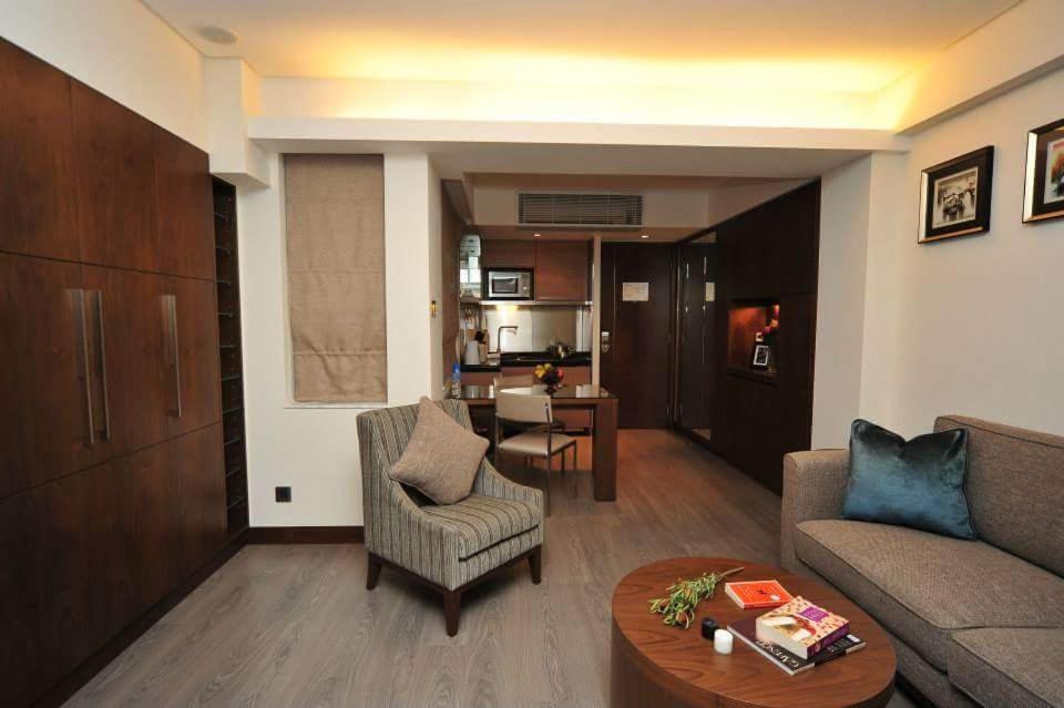 Апартаменты (Апартаменты с балконом), Y Serviced Apartment