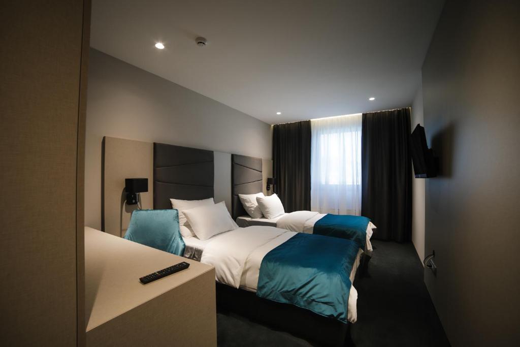 Hotel Bank Room Type - Superior Twin Room