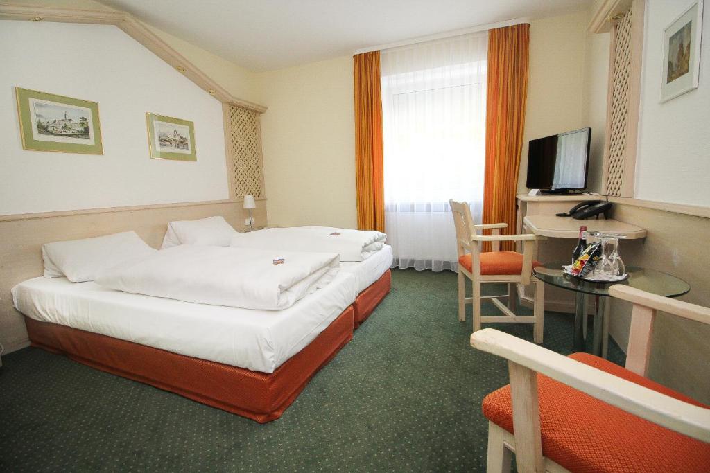 Двухместный (Стандартный двухместный номер с 1 кроватью), Hotel Leopold