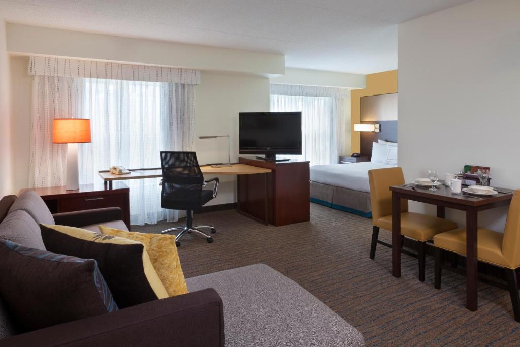 Cambridge Suites Mississauga photo 4