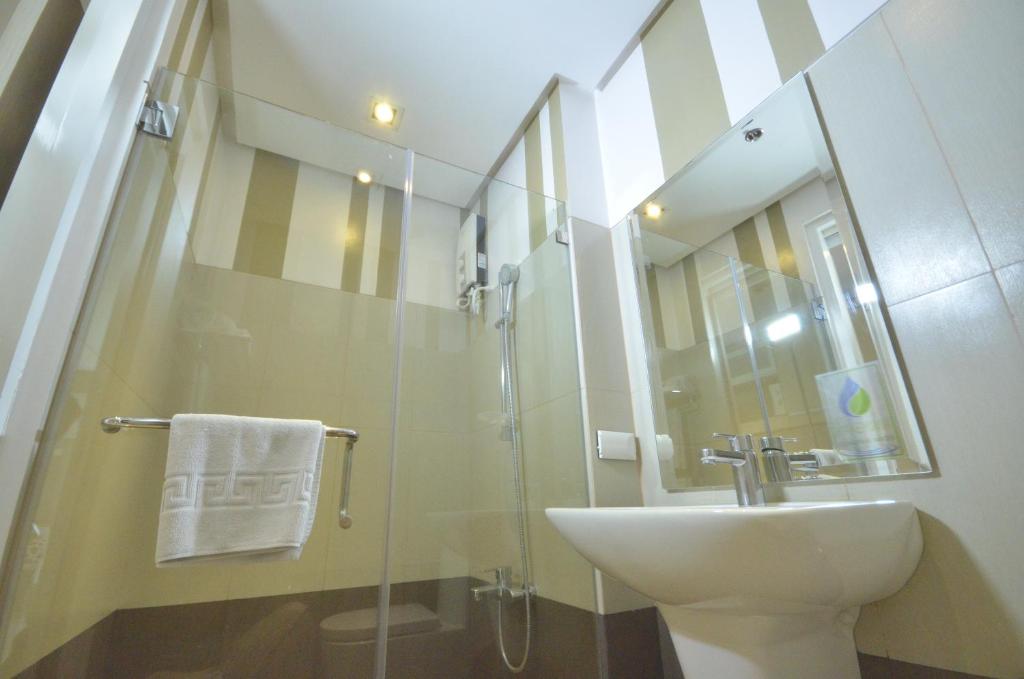 Injap Tower Hotel photo 2