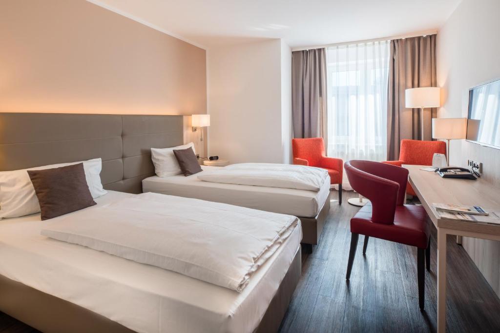 Трехместный (Двухместный номер «Комфорт» с 2 отдельными кроватями), Best Western Hotel Breitbach