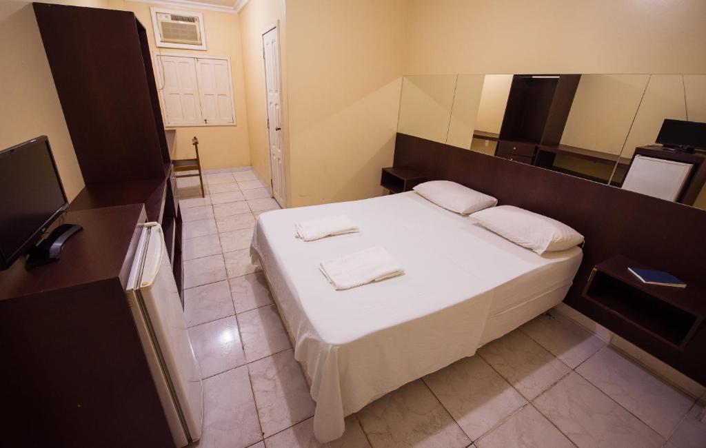 Hotel Holliday photo 2