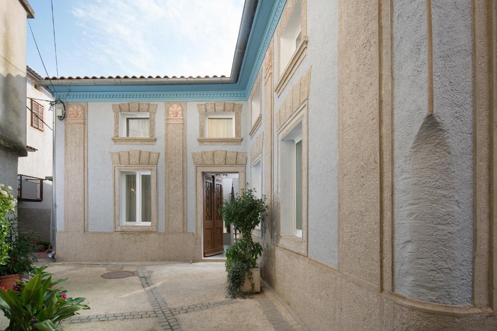 Mondinica Heritage House photo 1