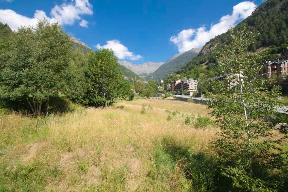 {
  "en-gb": "H4, Bordes d'Arinsal, Triplex Rustico con chimenea, Arinsal, Zona vallnord"
} photo 1