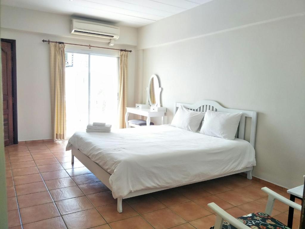 Lomsabai Apartments photo 4