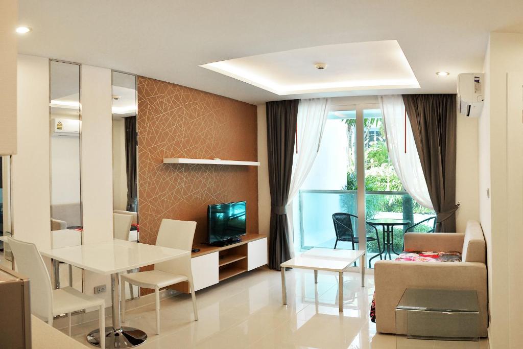 Апартаменты (Апартаменты с видом на бассейн), Amazon Residence Unit B1-217
