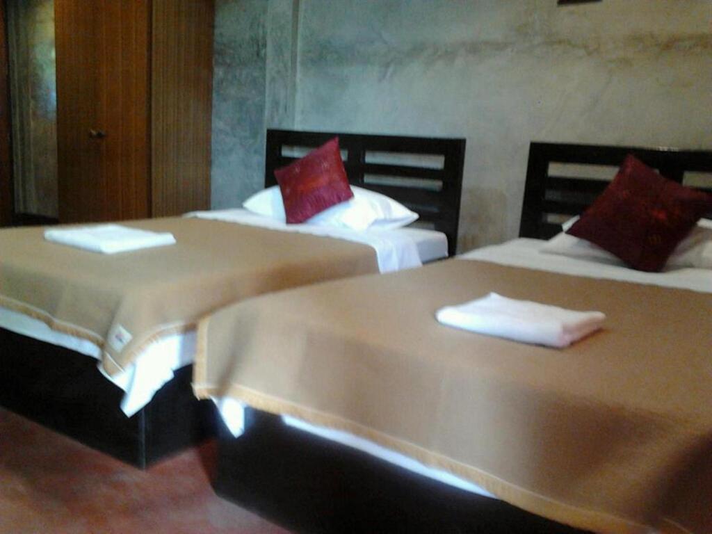 Tamarind Grand Resort Mae Sariang photo 3