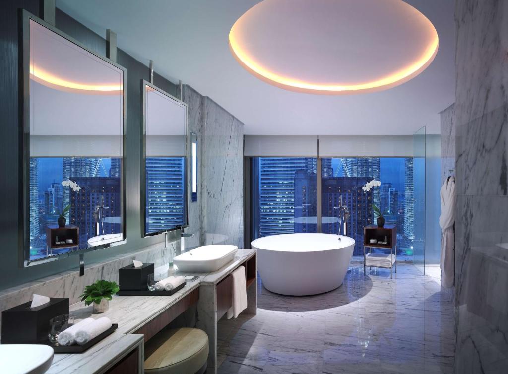 Сьюит (Улучшенный люкс), Grand Hyatt Kuala Lumpur