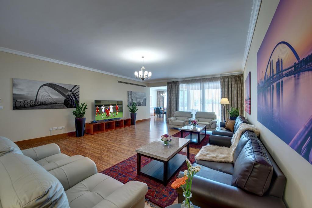 Вилла (Вилла с 4 спальнями), Вилла J5 Villas Holiday Homes Barsha Gardens