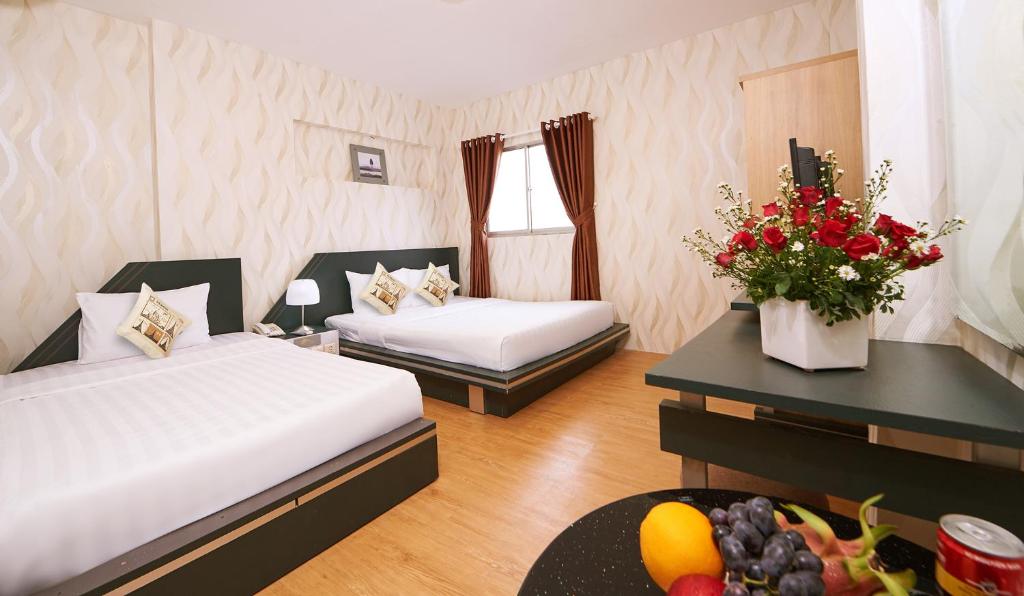 Трехместный (Трехместный номер с основными удобствами), Saigon Charm Hotel