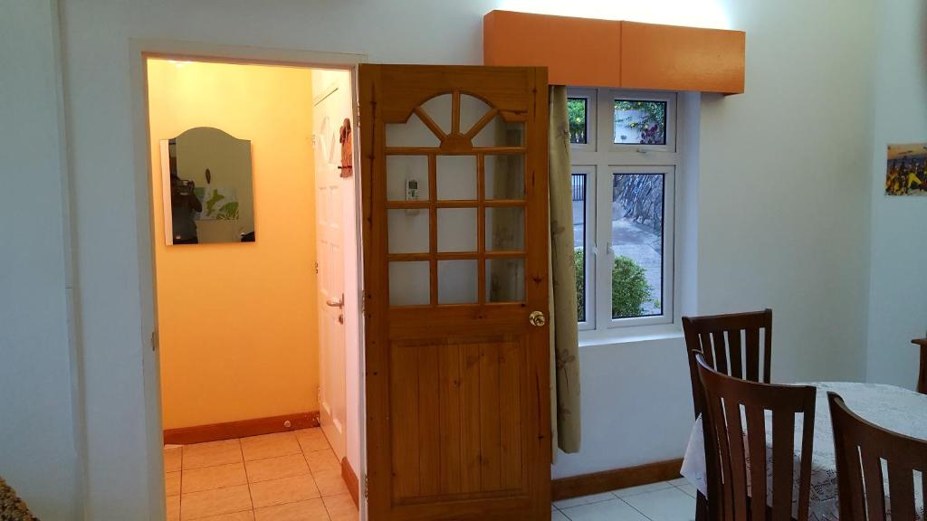 Апартаменты (Апартаменты с видом на море), Hibiscus House Seychelles Self Catering