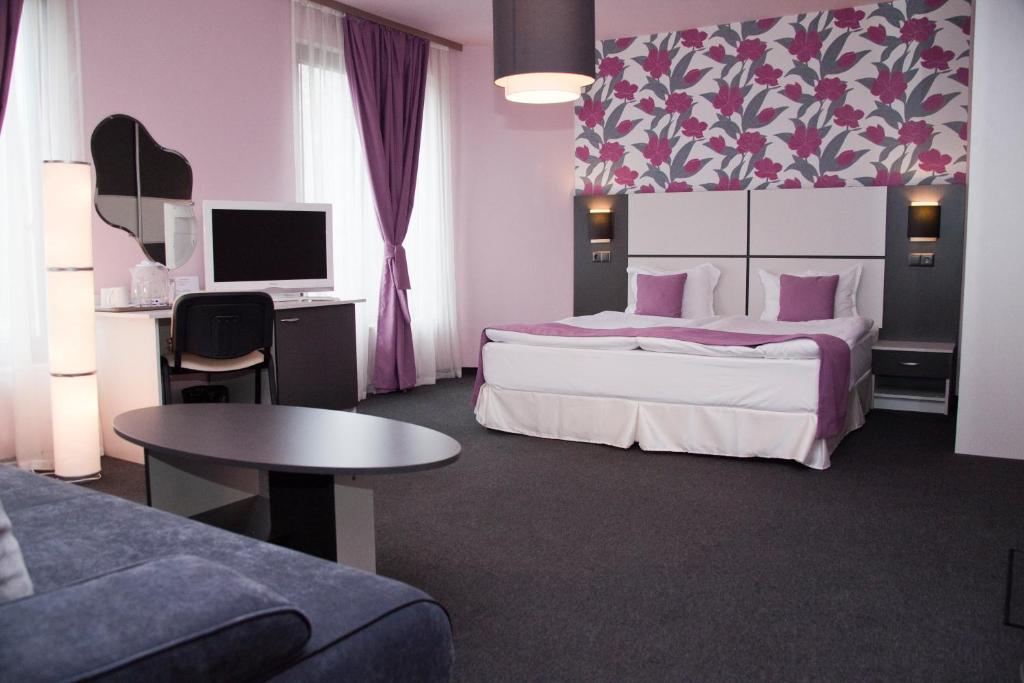 Семейный (Семейный номер (для 2 взрослых и 2 детей)), Hotel Gran Via