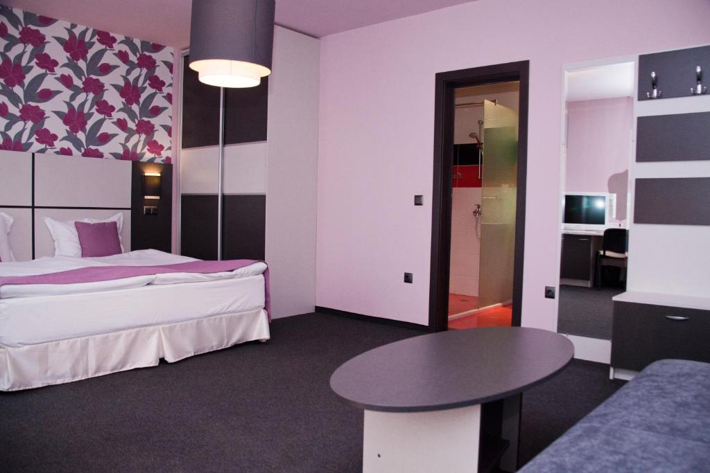 Семейный (Семейный номер (для 2 взрослых и 2 детей)), Hotel Gran Via