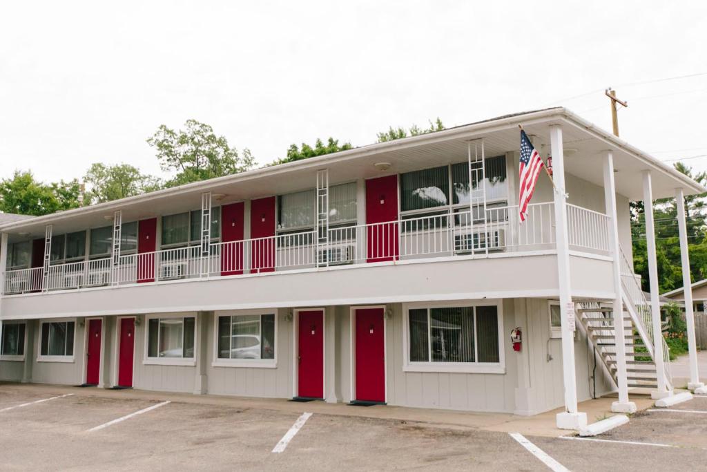 Grand Traverse Motel photo 2