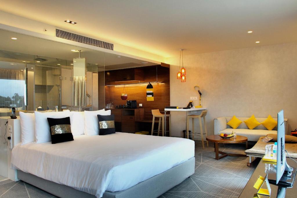 Сьюит (Люкс с 1 спальней), Radisson Bengaluru City Center